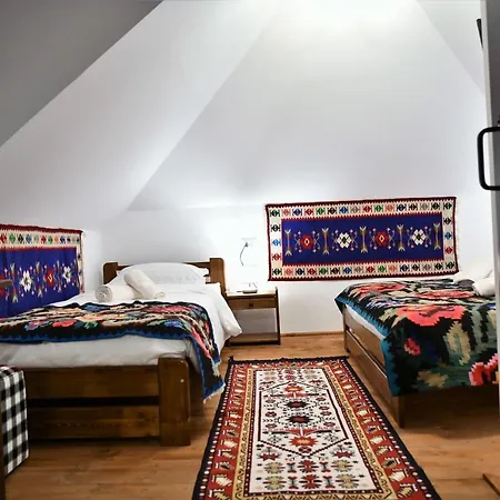 Casuta Din Cotroape - Maramures Sacel (Maramures)